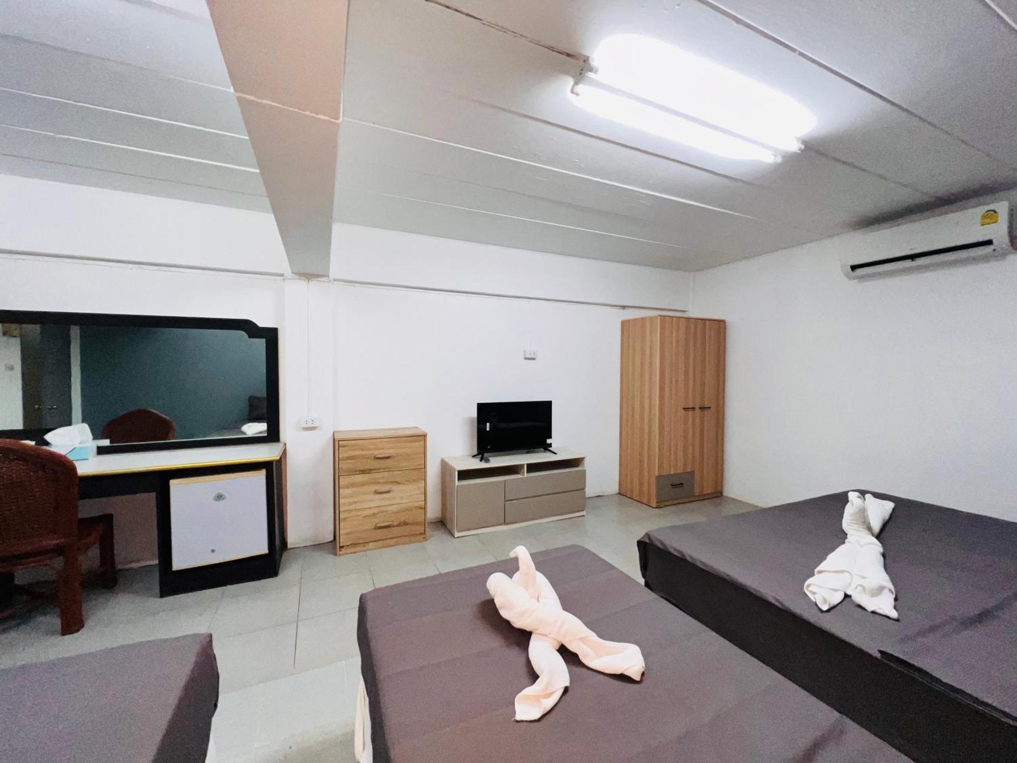 Patong Adventure Hostel 外观 照片