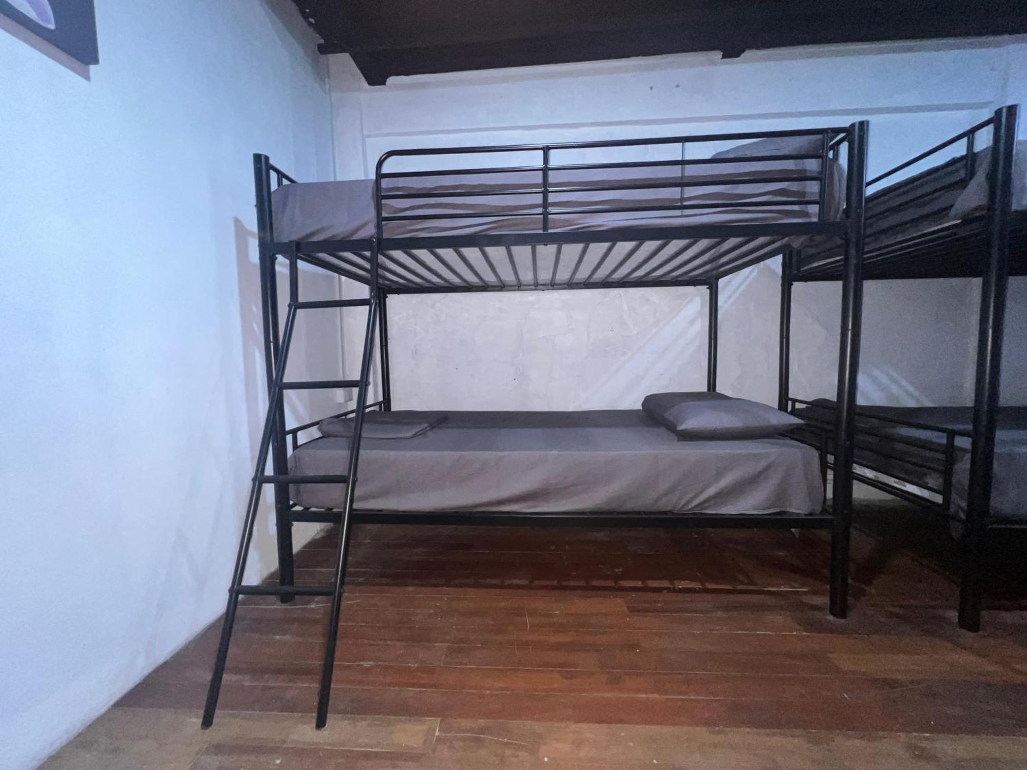 Patong Adventure Hostel 外观 照片