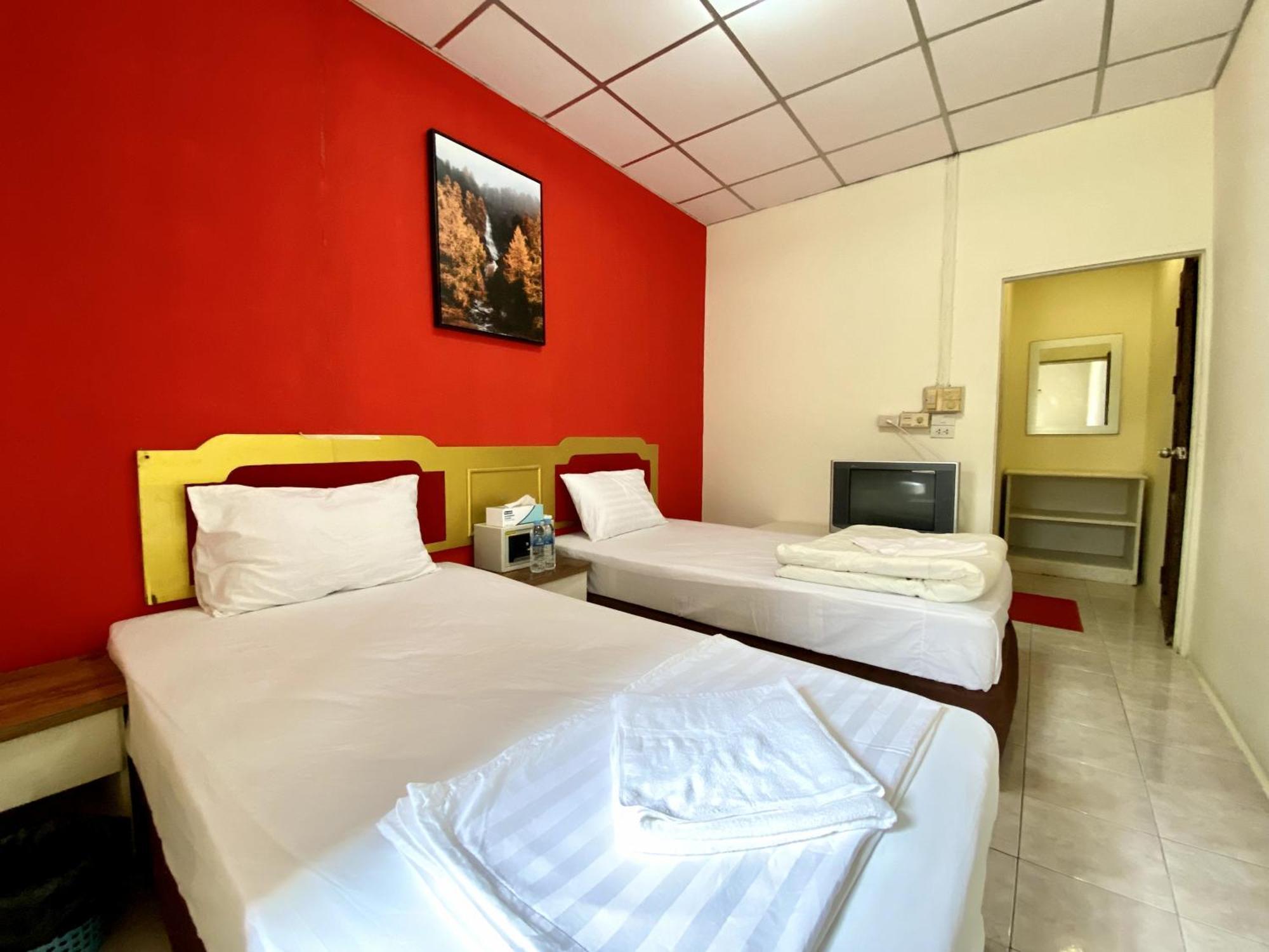 Patong Adventure Hostel 外观 照片